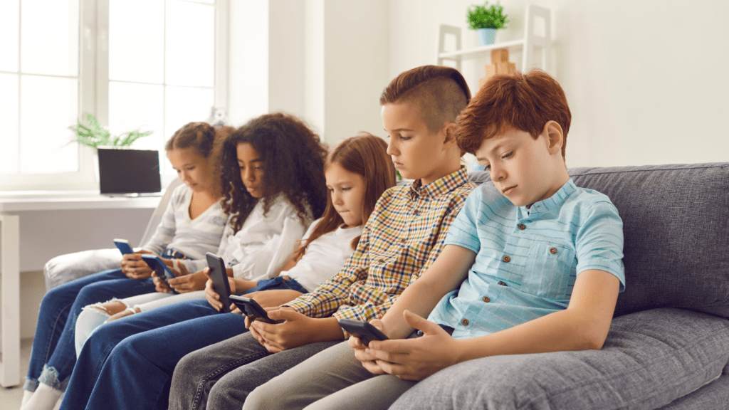 Safe Sharing for Blended Families: Social Media Guidelines